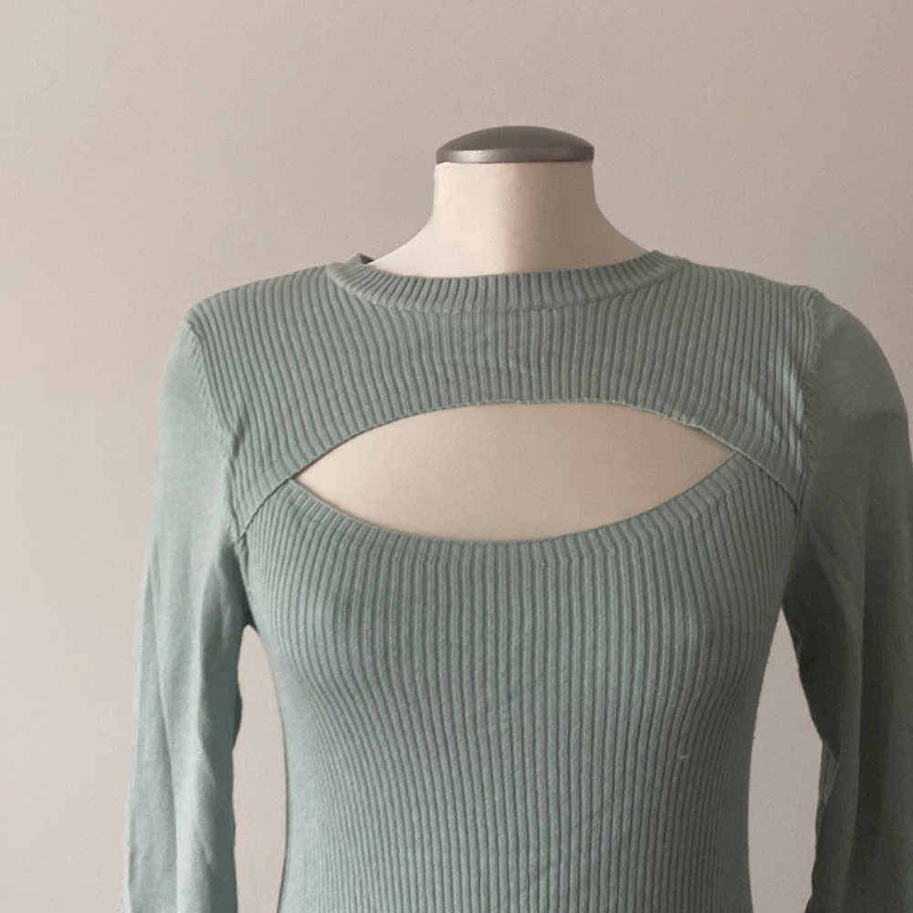 ONLY Cut Out Light Long Sleeve medium 🐬